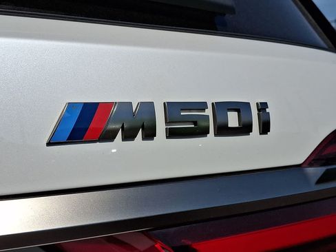 Used 2021 BMW X7 M50i AWD/4WD image 33