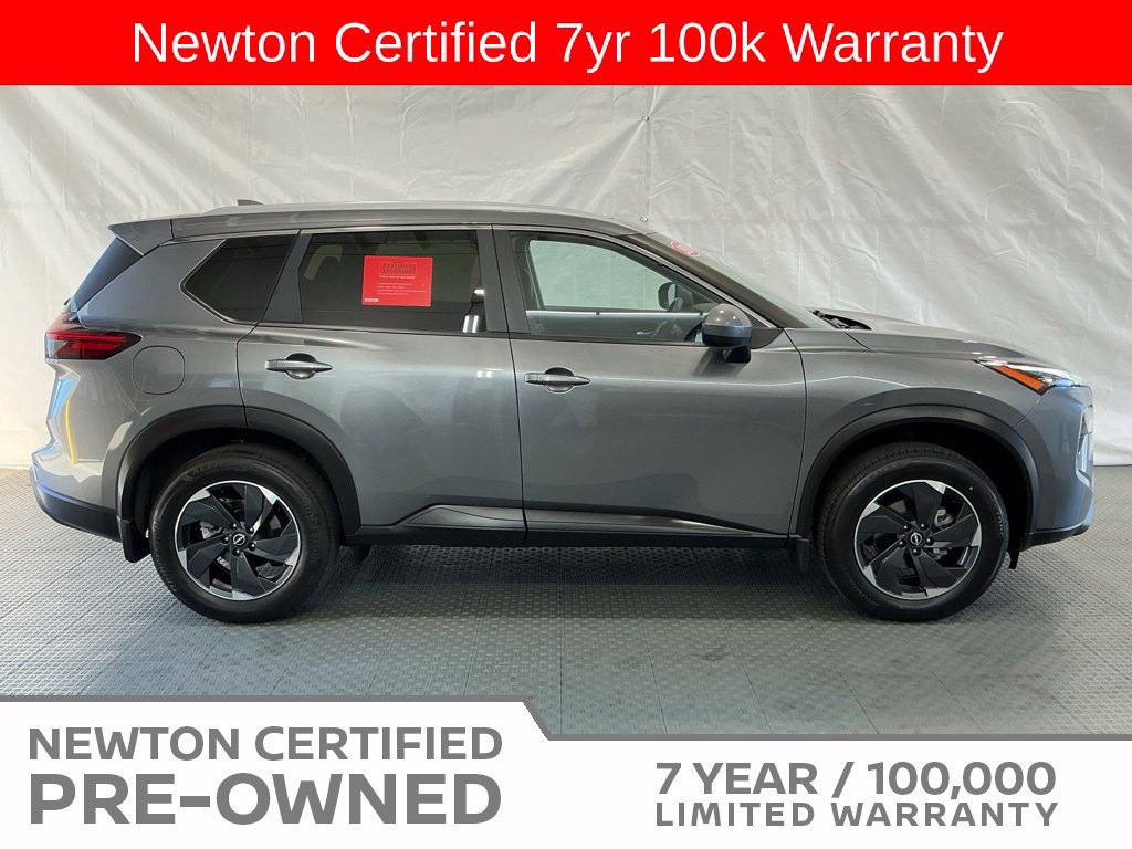 Used 2024 Nissan Rogue SV w/ SV Premium Package FWD image 4