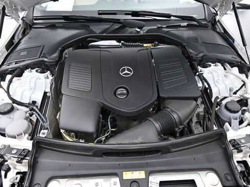 Used 2025 Mercedes-Benz C 300 Sedan image 29