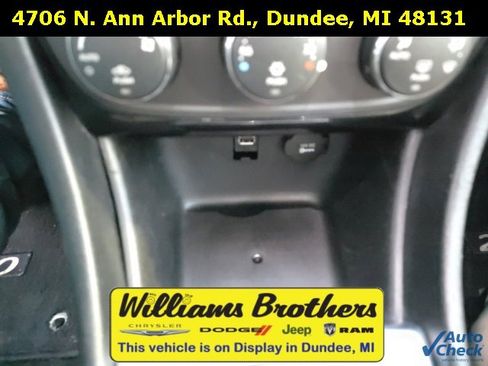 Used 2013 Chrysler 200 Limited w/ Sun/Sound Group image 17