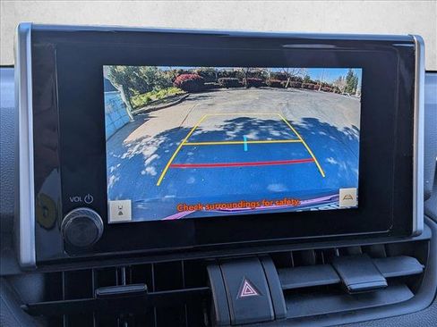 Used 2025 Toyota RAV4 XLE image 15