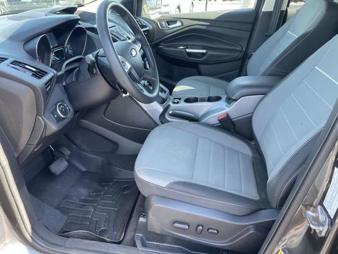 Used 2015 Ford Escape SE image 9