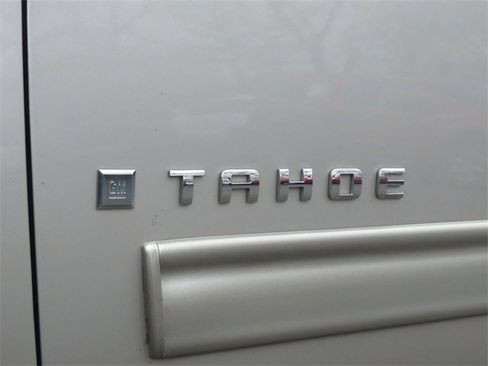 Used 2009 Chevrolet Tahoe LT w/ Convenience Package image 30