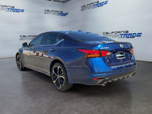 Used 2023 Nissan Altima 2.5 SR AWD/4WD image 7
