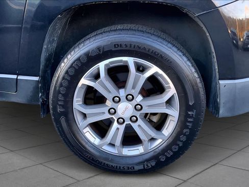 Used 2015 GMC Acadia SLT image 11