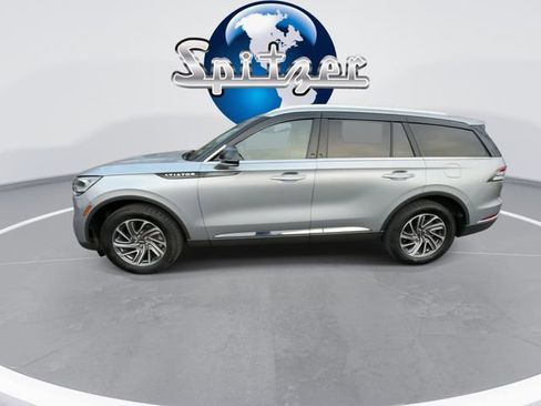 Used 2023 Lincoln Aviator AWD image 6