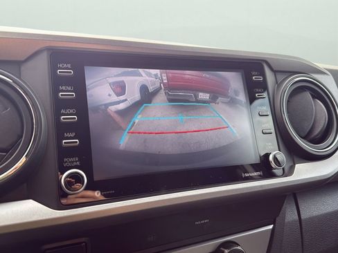 Used 2020 Toyota Tacoma SR5 w/ SR5 Appearance Package (SM) RWD image 18