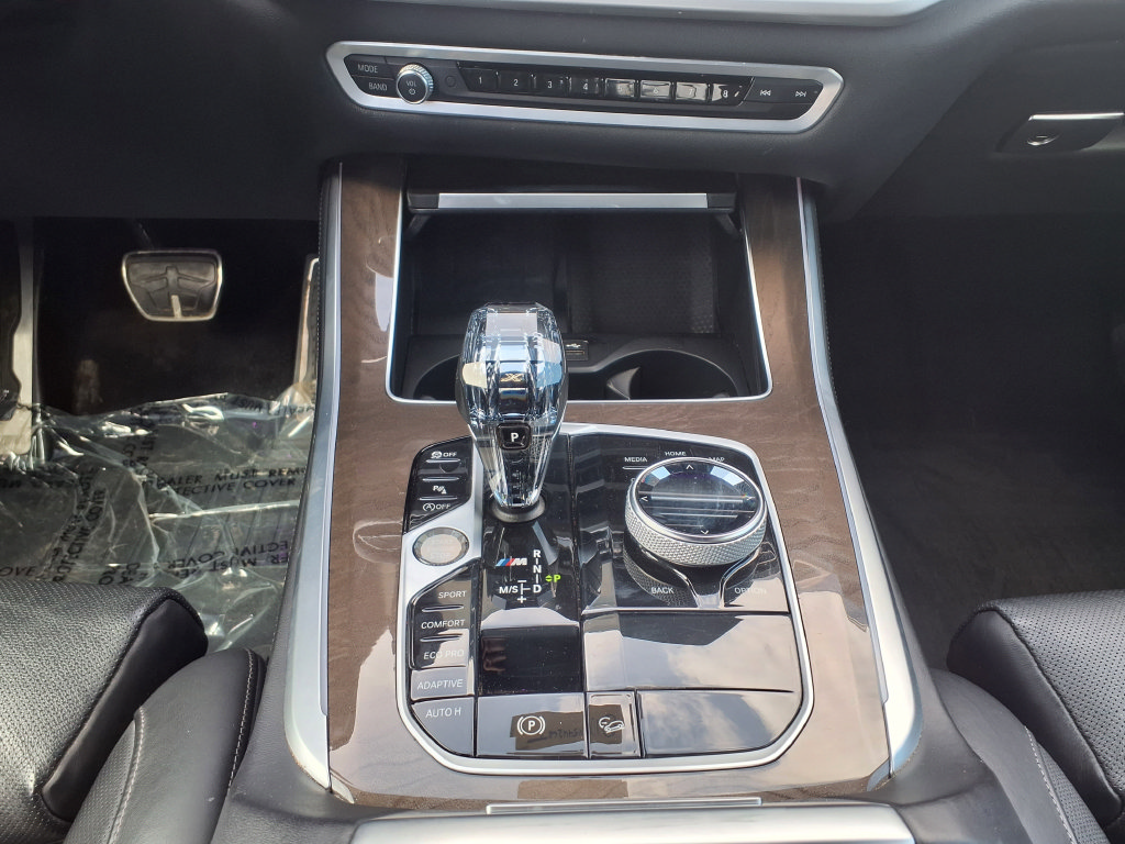 Used 2021 BMW X5 M50i w/ Executive Package AWD/4WD image 53