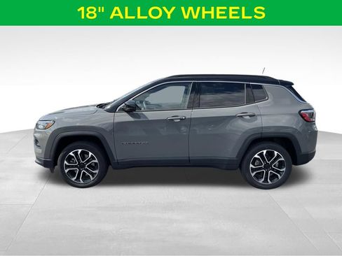 Used 2024 Jeep Compass Limited w/ Sun and Sound Group AWD/4WD image 7