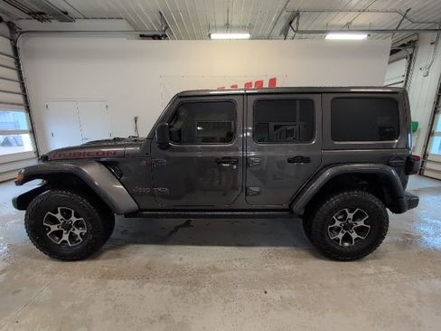 Used 2019 Jeep Wrangler Unlimited Rubicon w/ Dual Top Group AWD/4WD image 2