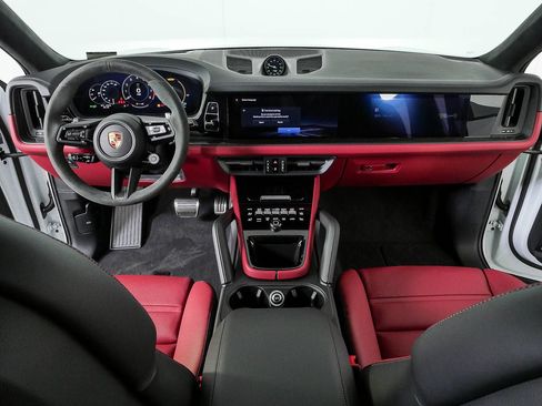 New 2026 Porsche Cayenne GTS AWD/4WD image 19