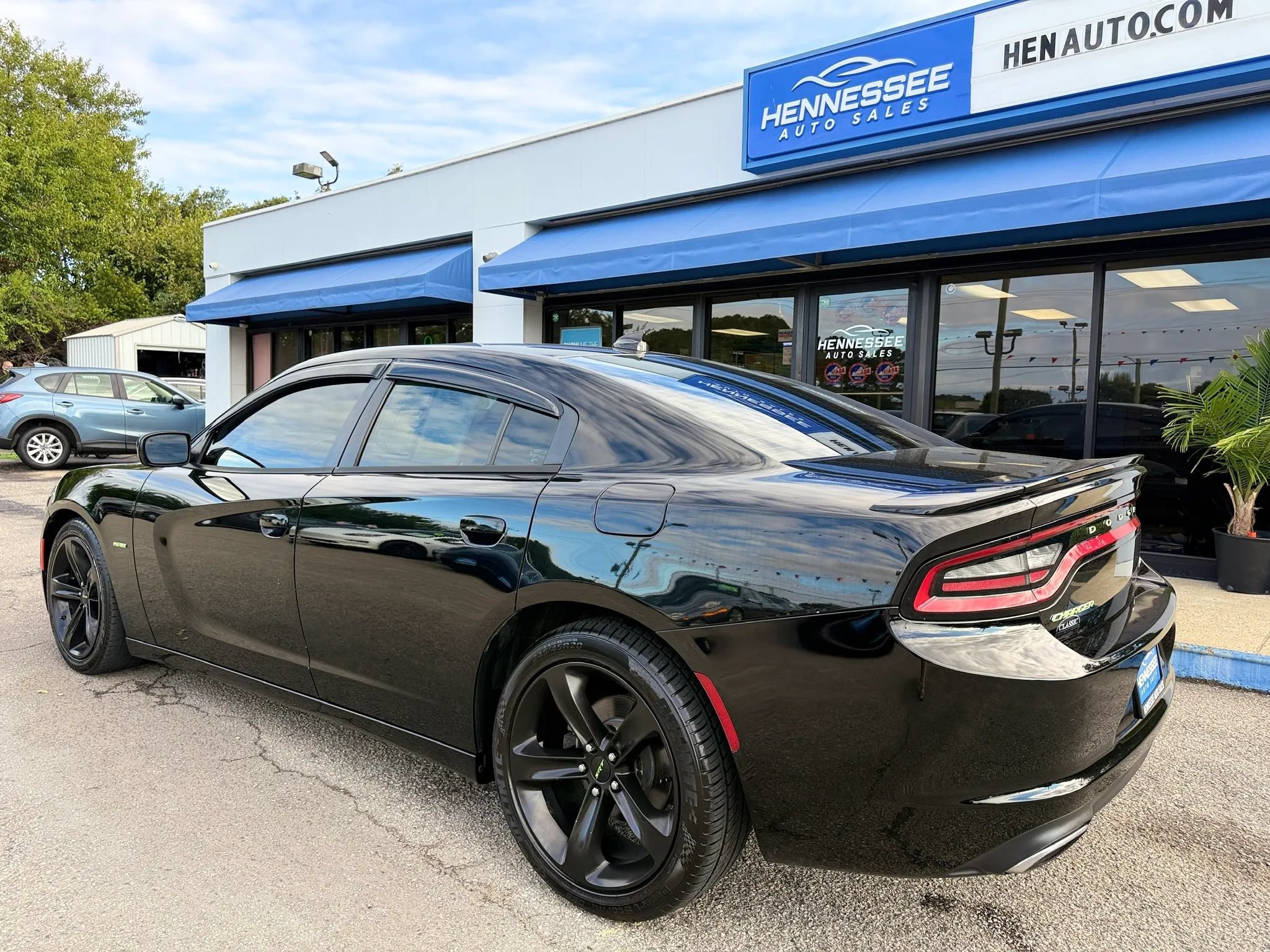 Used 2015 Dodge Charger R/T RWD image 25