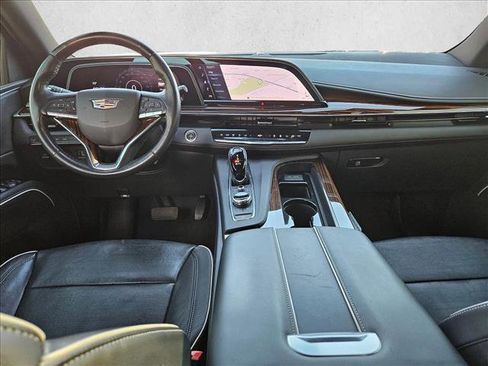Used 2022 Cadillac Escalade ESV Premium Luxury image 19