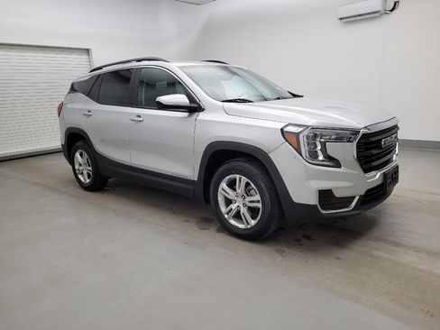 Used 2022 GMC Terrain SLE w/ Driver Convenience Package image 11