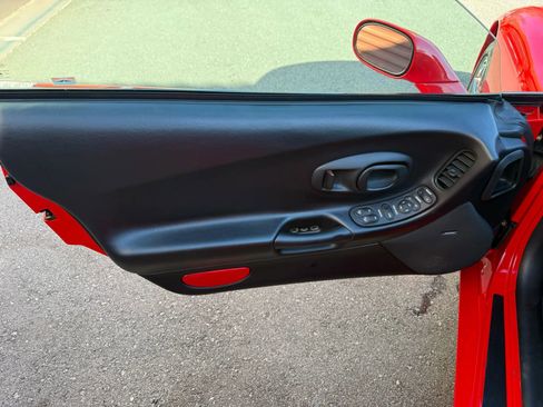 Used 2002 Chevrolet Corvette Convertible 2D w/ Preferred Equipment Group2 image 20