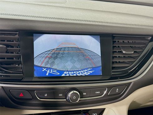 Used 2018 Buick Regal Essence w/ Driver Confidence Package #1 image 8