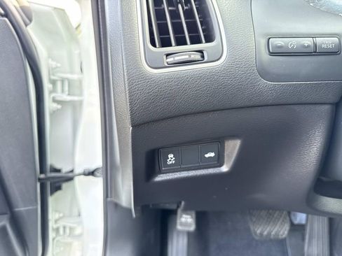 Used 2022 INFINITI Q50 Luxe w/ Cargo Package image 33