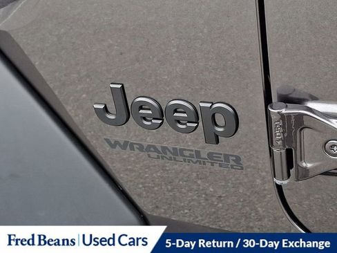 Used 2021 Jeep Wrangler Unlimited Sport w/ Technology Group image 33