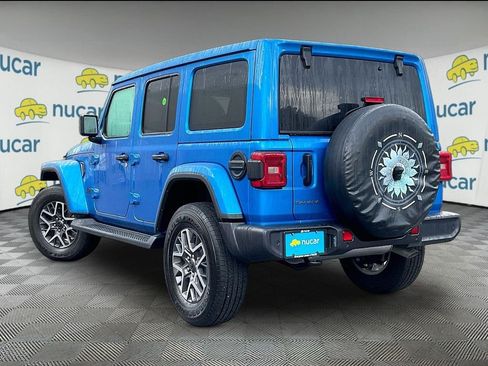 Used 2025 Jeep Wrangler Unlimited Sahara AWD/4WD image 4