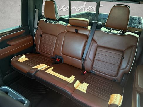 Used 2024 GMC Sierra 2500 Denali Ultimate AWD/4WD image 27