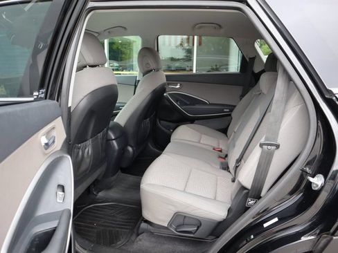 Used 2019 Hyundai Santa Fe XL SE w/ Cargo Package AWD/4WD image 14