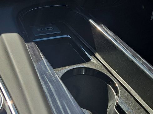 Used 2024 Cadillac Escalade V w/ LPO, ONYX Package image 16