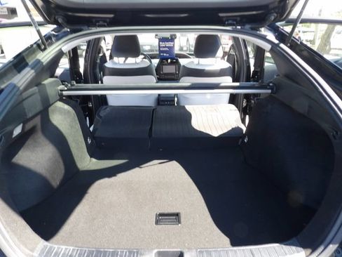 Used 2022 Toyota Prius XLE FWD image 33