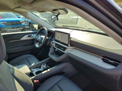 New 2026 Ford Explorer Active w/ Active Comfort Package image 29