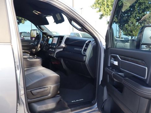 Used 2024 RAM 3500 Big Horn AWD/4WD image 29
