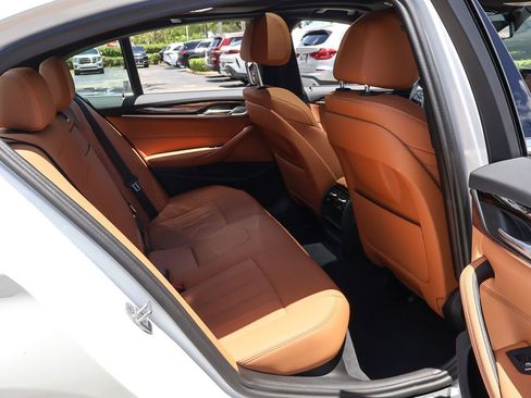 Used 2023 BMW 530e w/ Convenience Package RWD image 33