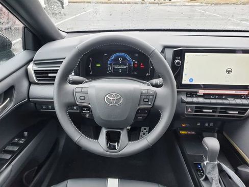 New 2026 Toyota Camry Hybrid image 13