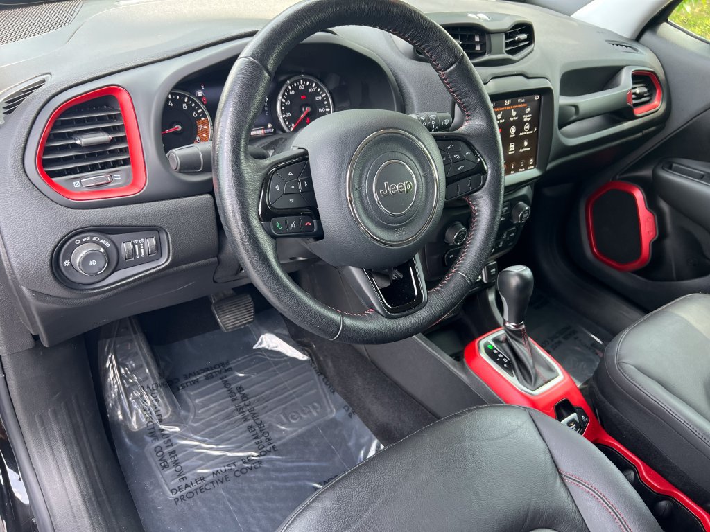 Used 2022 Jeep Renegade Trailhawk AWD/4WD image 20