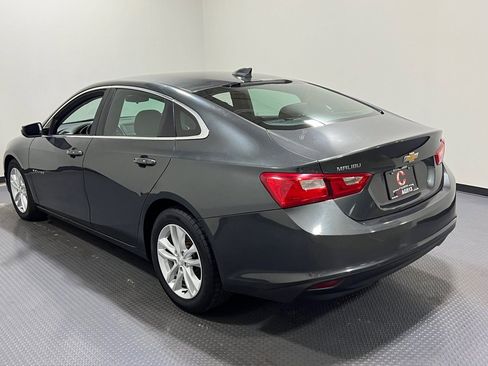 Used 2017 Chevrolet Malibu LT FWD image 5
