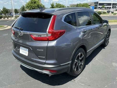 Used 2019 Honda CR-V Touring image 3