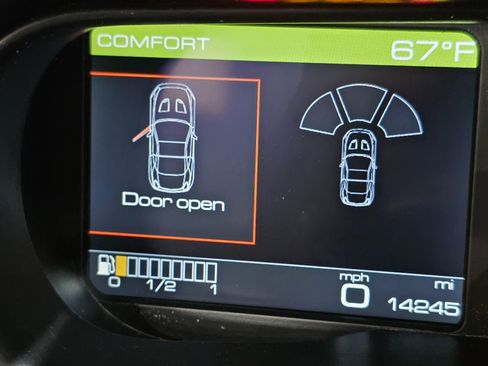 Used 2016 Ferrari California T image 14