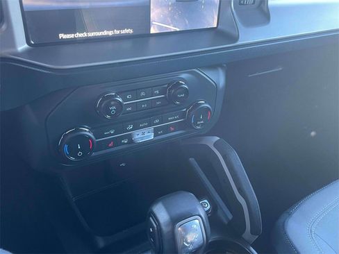 Used 2022 Ford Bronco Outer Banks image 26