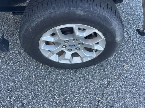 Used 2023 Ford F150 XLT image 30