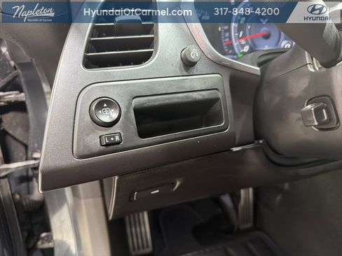 Used 2017 Chevrolet Corvette Stingray Coupe w/ 1LT image 13