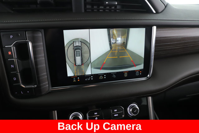 Used 2024 GMC Yukon Denali w/ Advanced Technology Package AWD/4WD image 27
