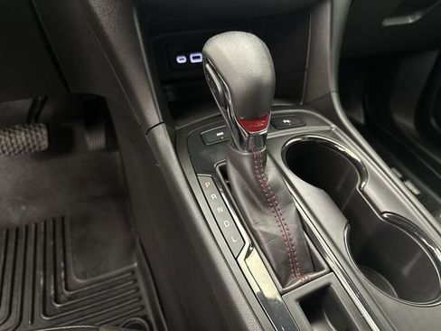 Used 2022 Chevrolet Equinox RS w/ RS Leather Package image 26