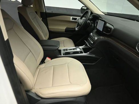 Certified 2020 Ford Explorer Limited w/ Class III Trailer Tow Package image 27