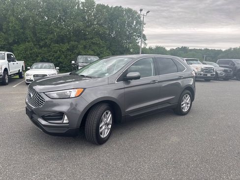 Used 2023 Ford Edge SEL w/ Convenience Package AWD/4WD image 3