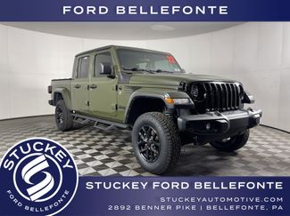 Used 2022 Jeep Gladiator Sport video 1