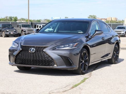 Used 2023 Lexus ES 250 w/ Premium Package AWD/4WD image 6