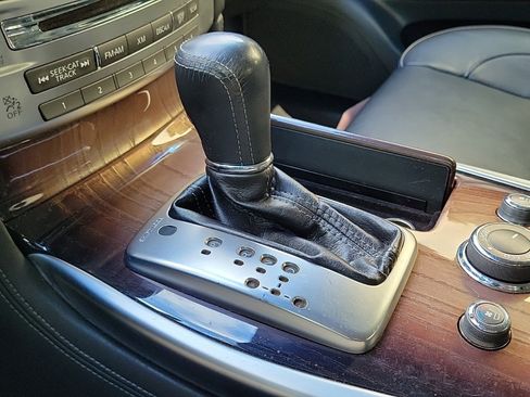 Used 2015 INFINITI Q70 L 5.6 image 22