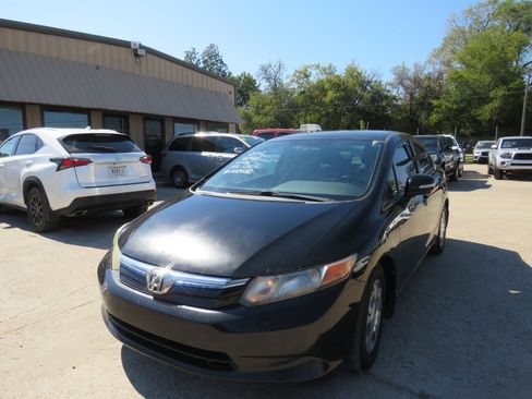 Used 2012 Honda Civic Hybrid Sedan image 2