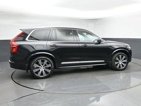 Used 2023 Volvo XC90 B6 Ultimate w/ Protection Package AWD/4WD image 9