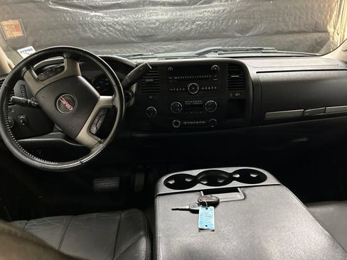 Used 2012 GMC Sierra 2500 SLE w/ SLE Preferred Package AWD/4WD image 11