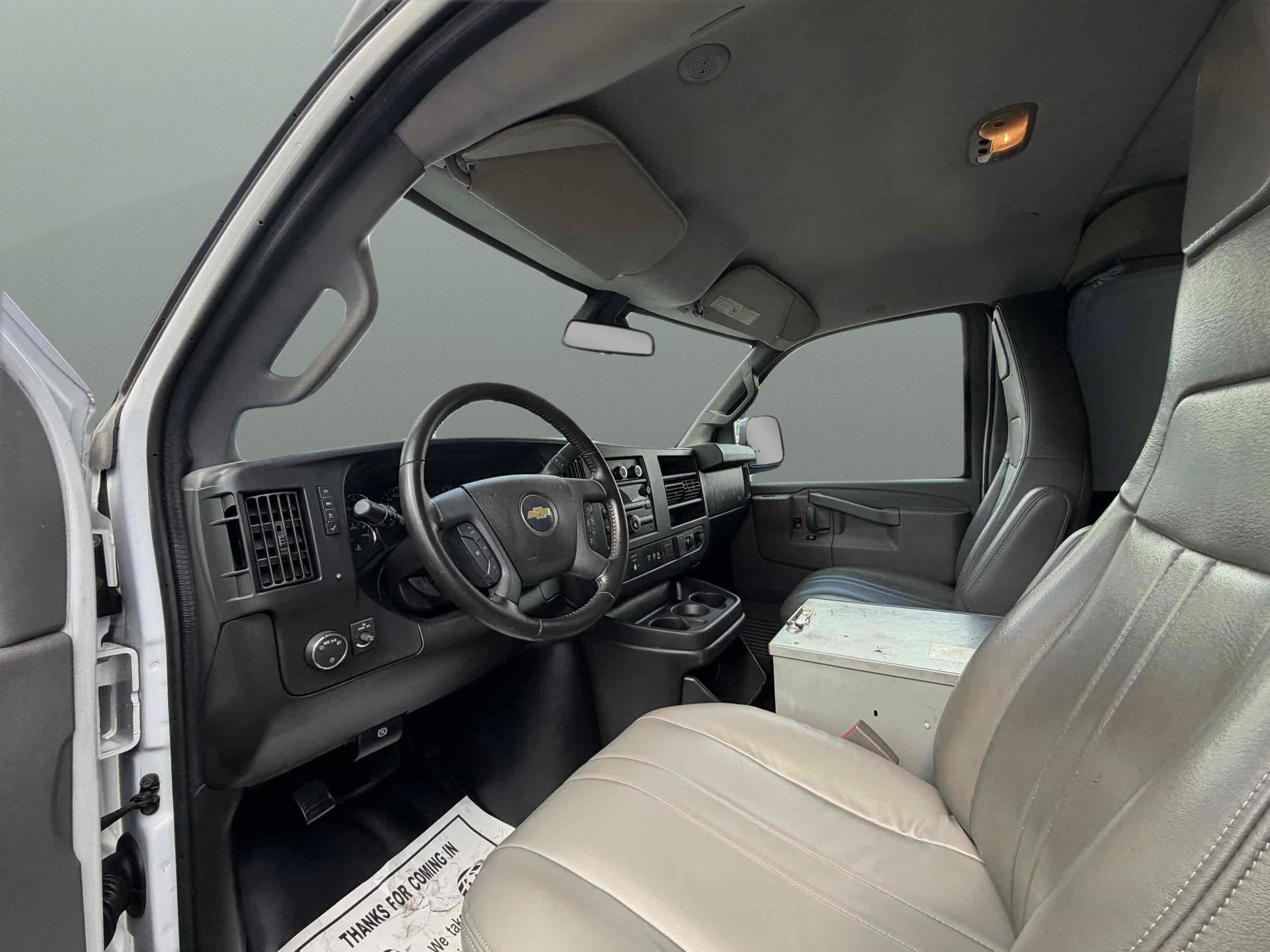 Used 2020 Chevrolet Express 3500 Extended w/ Driver Convenience Package RWD image 19