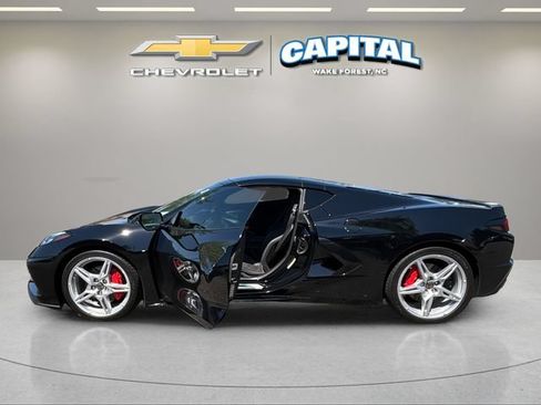 Used 2024 Chevrolet Corvette Stingray Preferred Cpe w/ Battery Protection Package RWD image 4